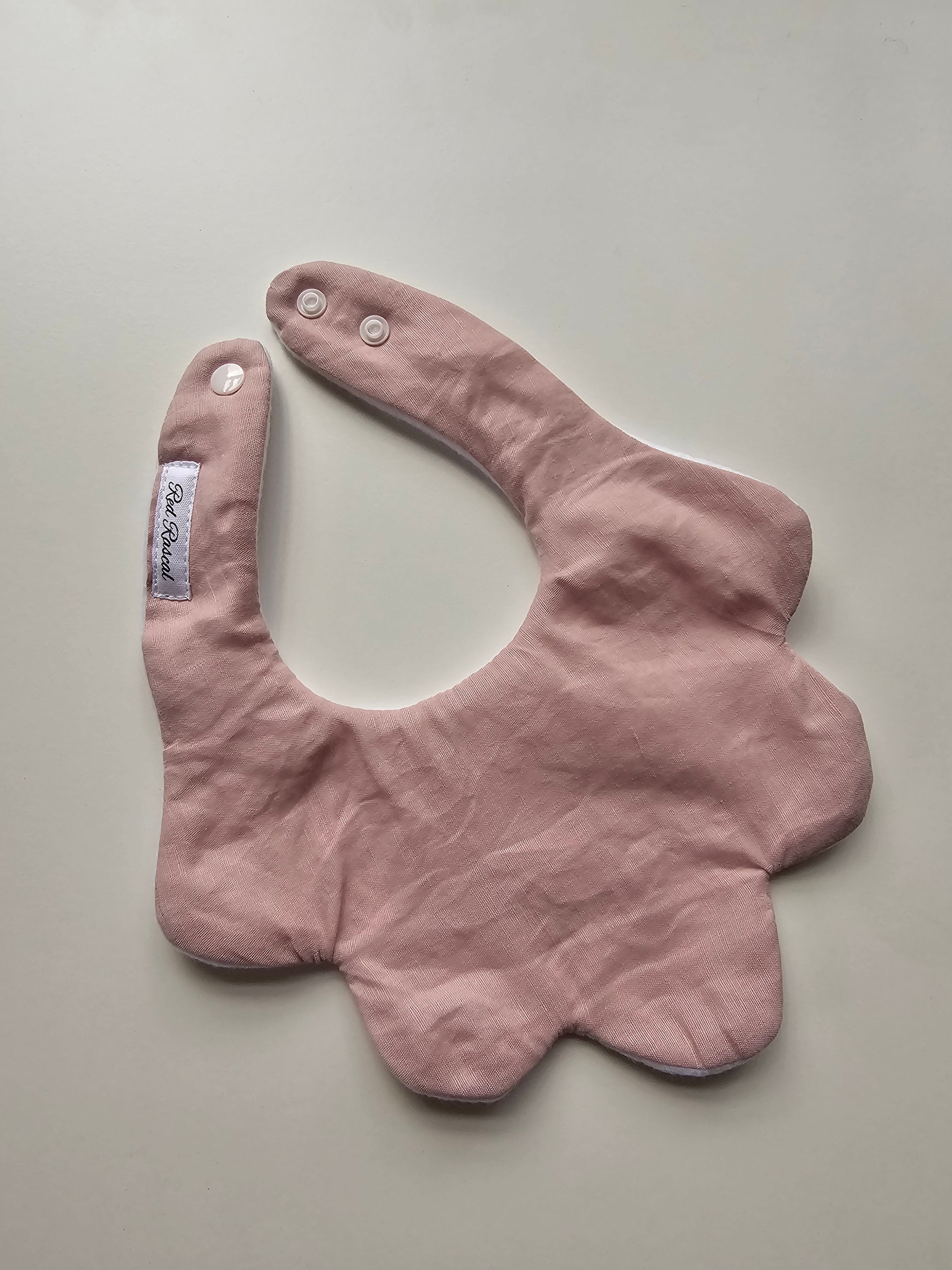 Blush Linen Scalloped Dribble Bib