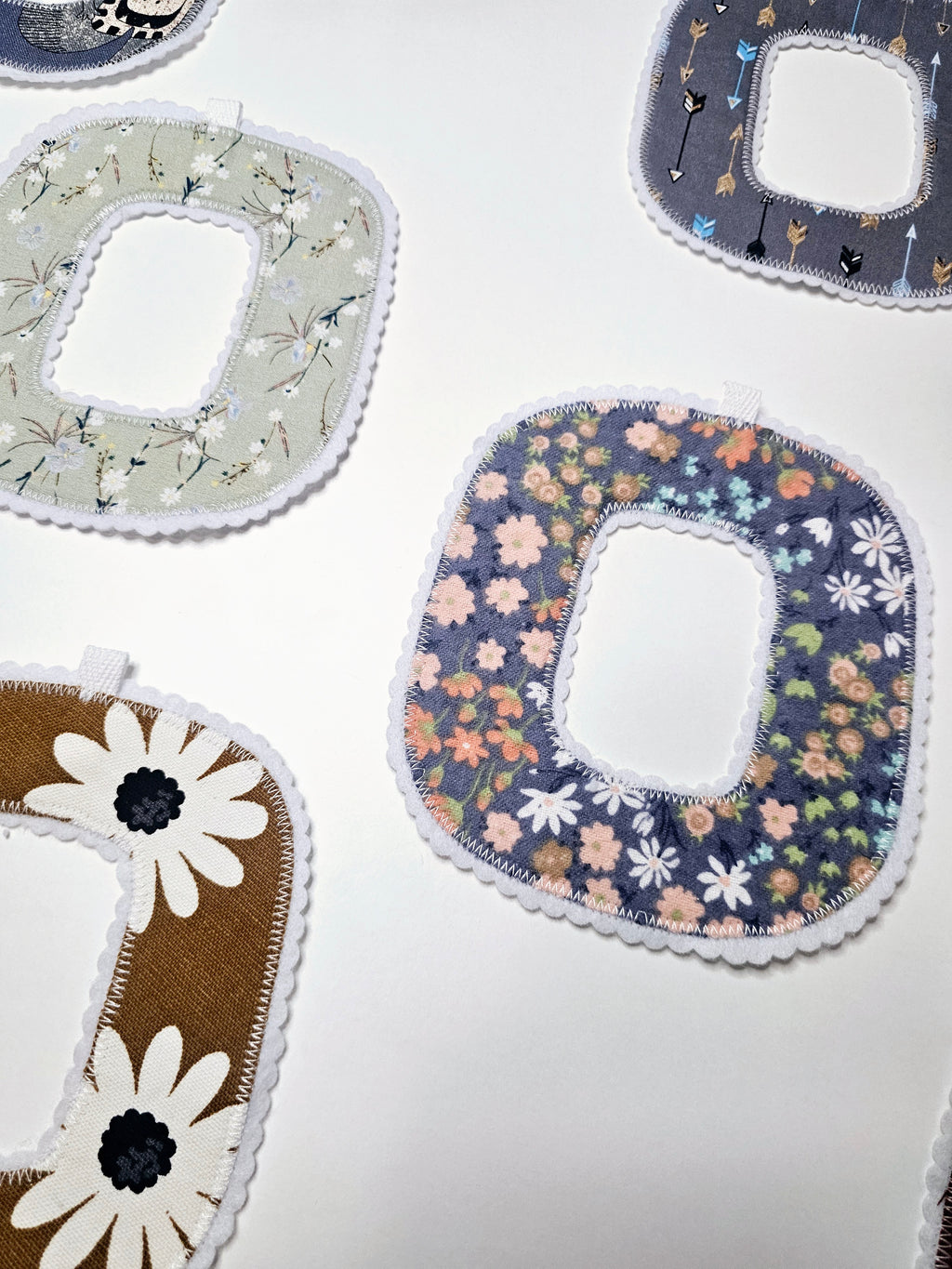 "O" ~ Letter Garland ~ Premade