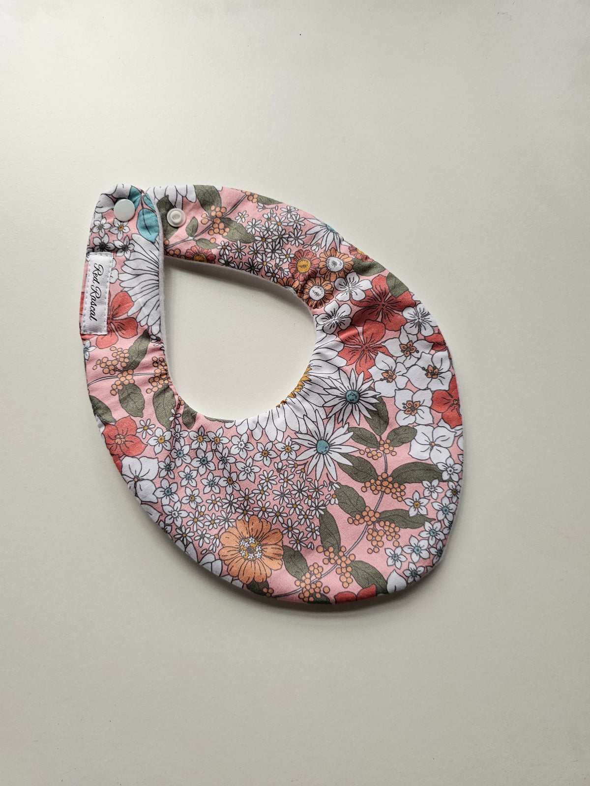 Retro Daisy's Flat Bandana Dribble Bib