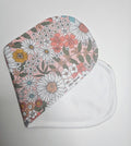 Retro Daisy Pink Burp Cloth
